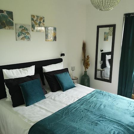 La Pause Bed and Breakfast Surville  Buitenkant foto