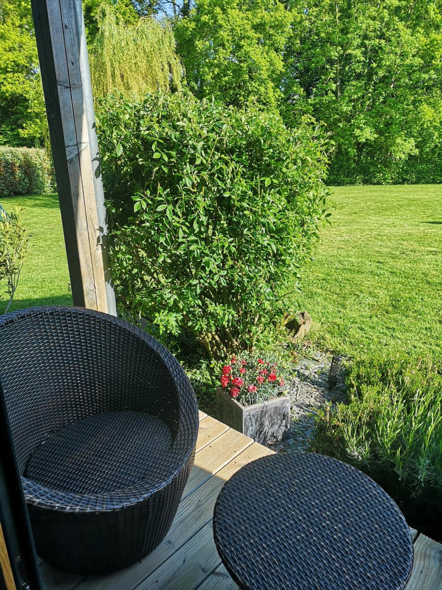 La Pause Bed and Breakfast Surville  Buitenkant foto